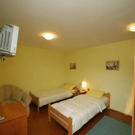 Belilo 69 3* Sremski Karlovci